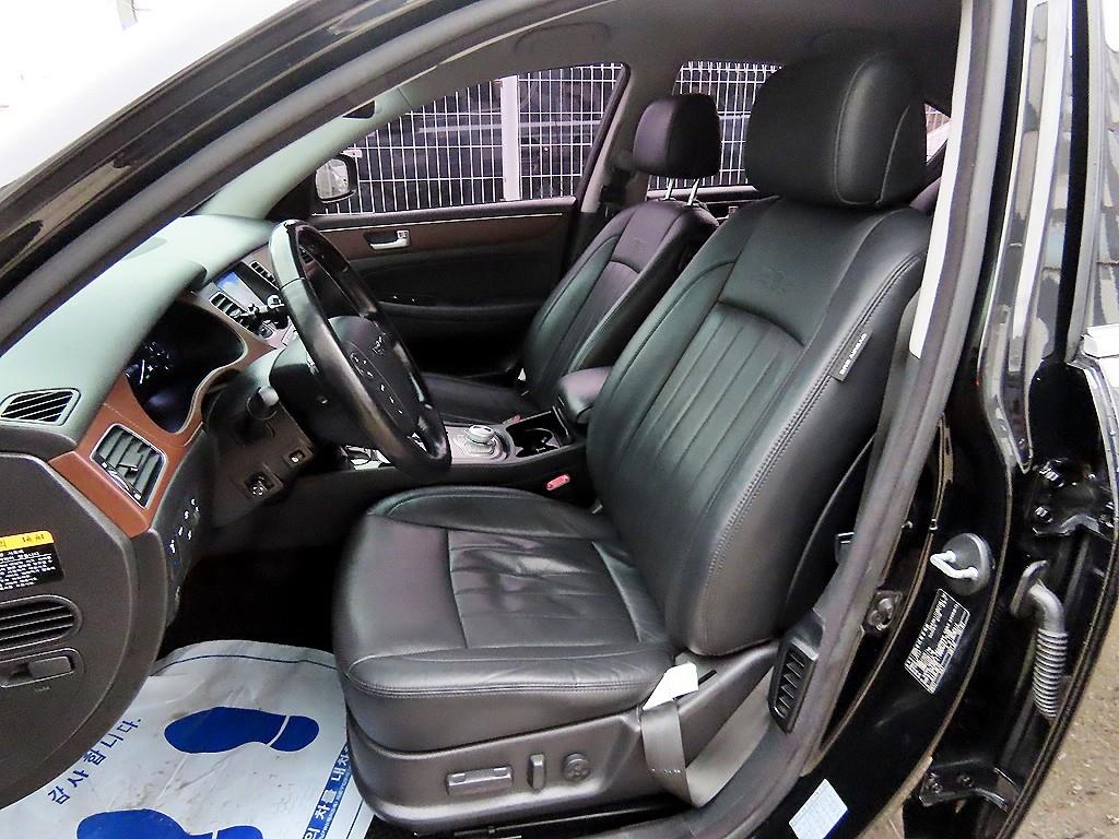 Hyundai Genesis — photo 05
