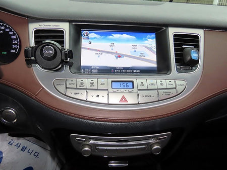 Hyundai Genesis — photo 13