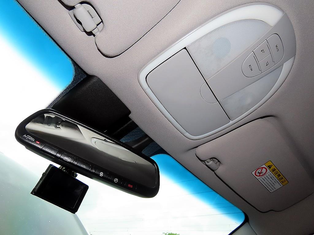 Hyundai Genesis — photo 17