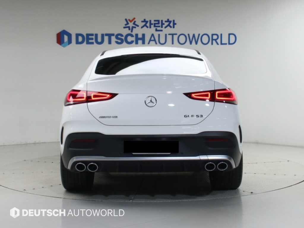 Mercedes-Benz GLE-Class — photo 04