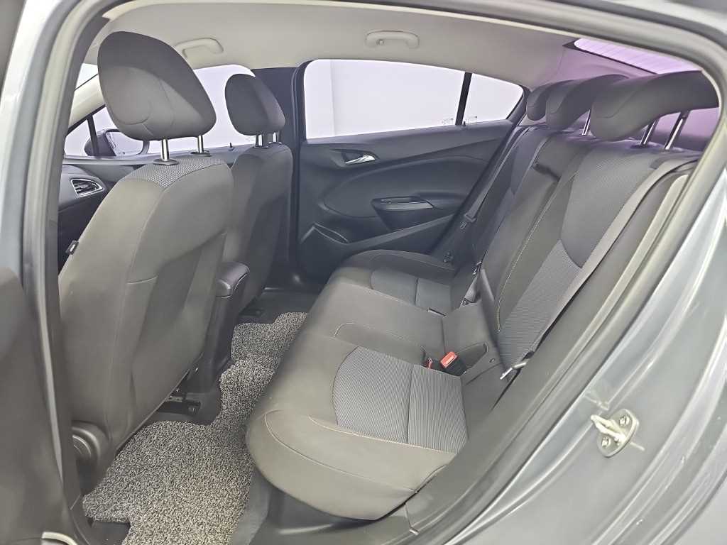 CHEVROLET Cruze — photo 12