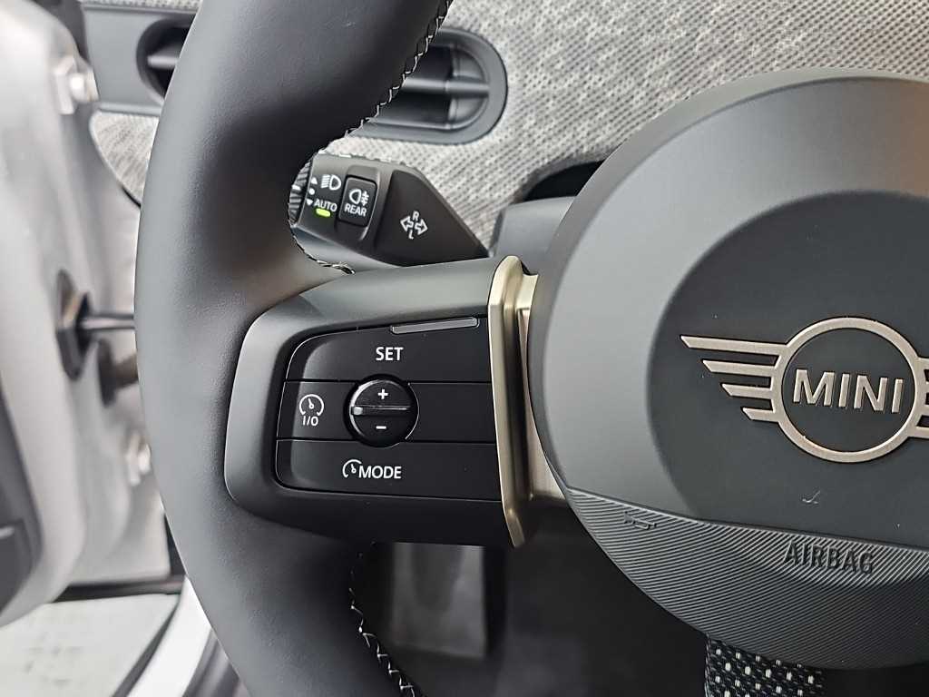 Mini Cooper — photo 06