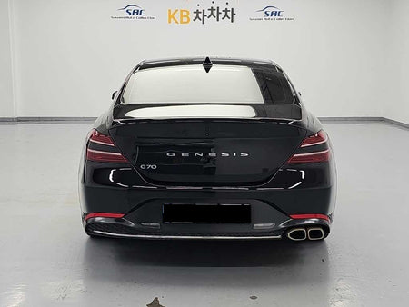 Genesis G70 — photo 03