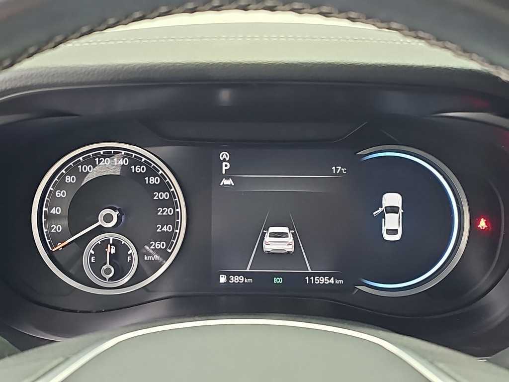 Genesis G70 — photo 06