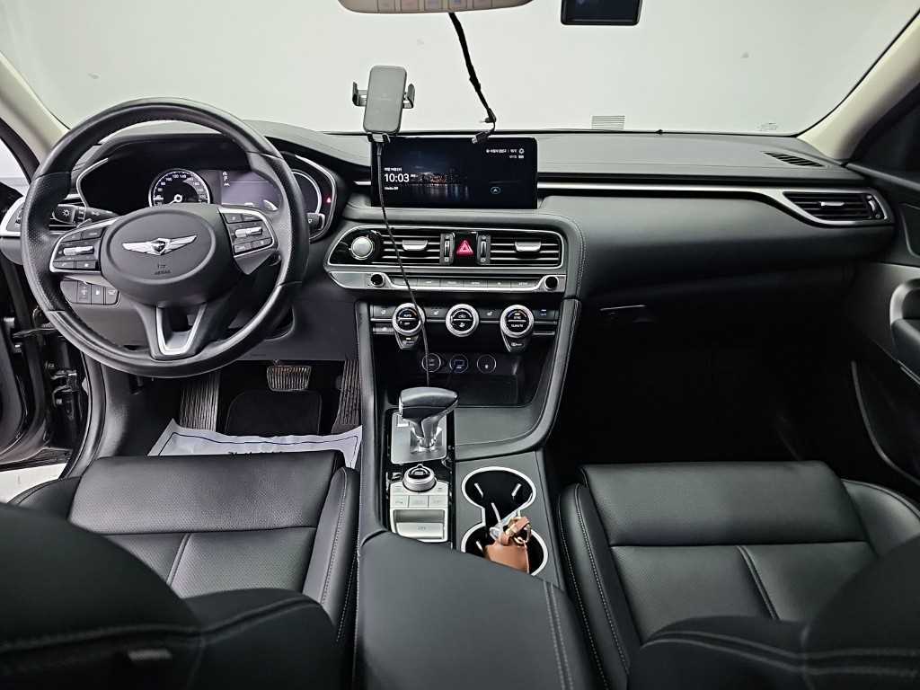 Genesis G70 — photo 07