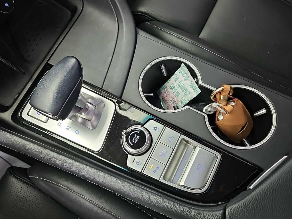 Genesis G70 — photo 08