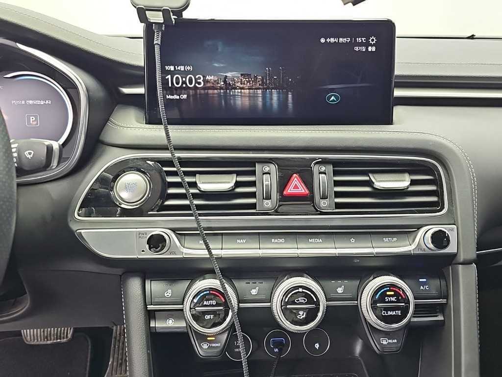 Genesis G70 — photo 10