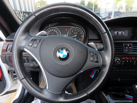 BMW 3-Series — photo 11