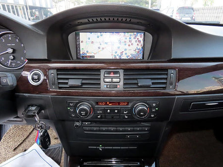 BMW 3-Series — photo 15