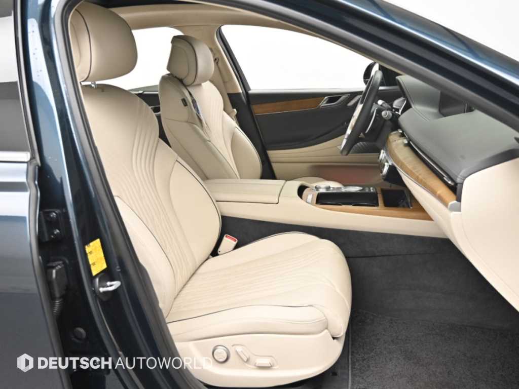 Genesis G80 — photo 10