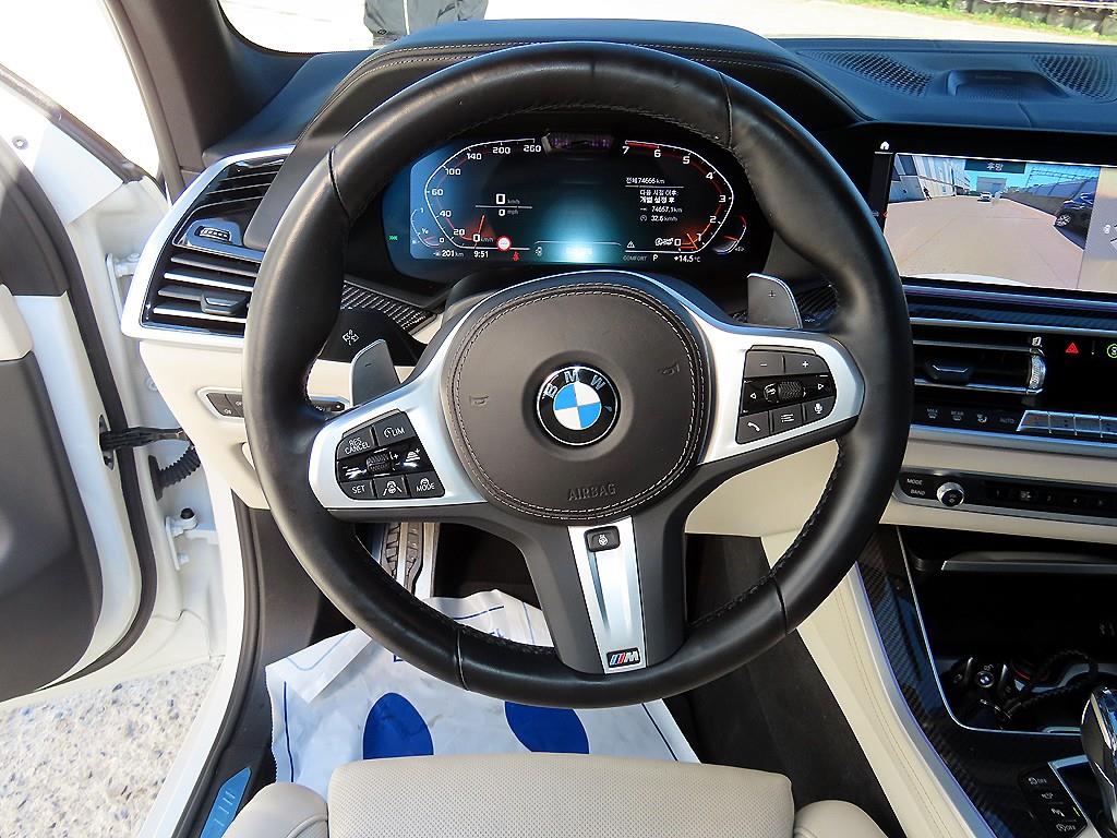 BMW X5 — photo 08