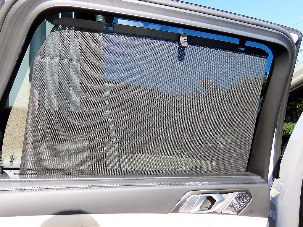 BMW X5 — photo 15