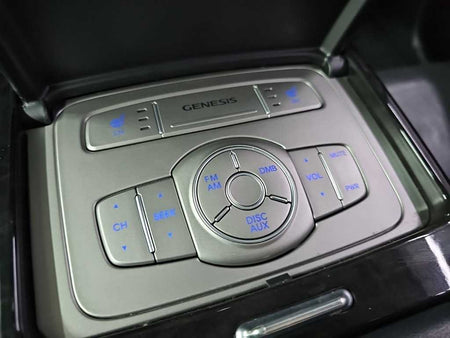 Hyundai Genesis — photo 14