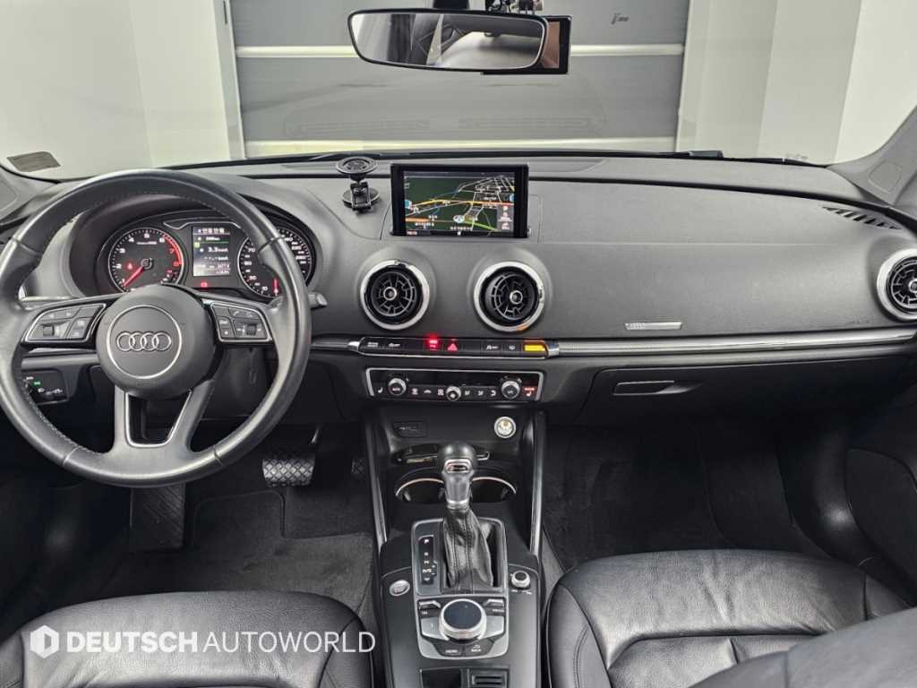 Audi A3 — photo 08