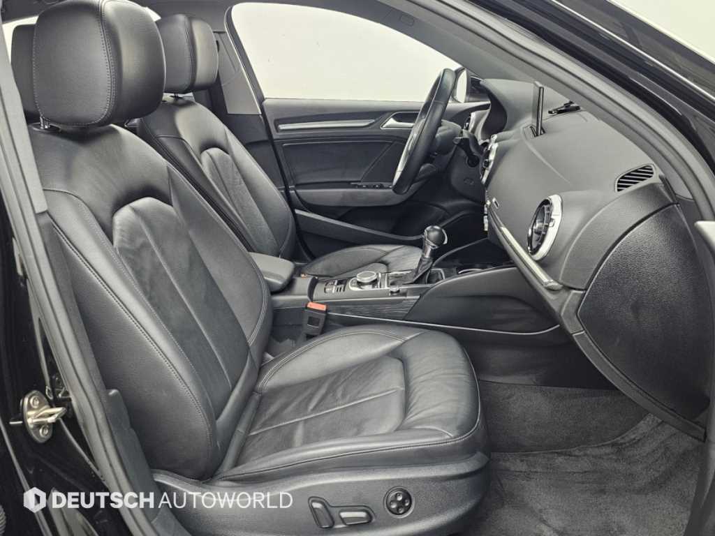 Audi A3 — photo 12