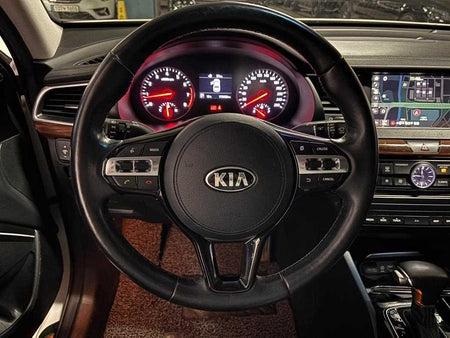 Kia K7 — photo 08