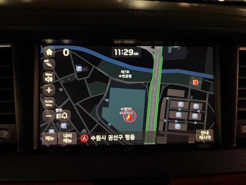 Kia K7 — photo 09