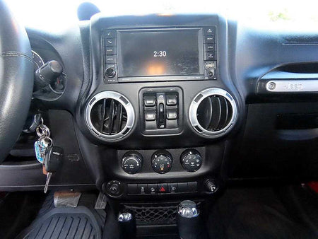 Jeep Wrangler — photo 13