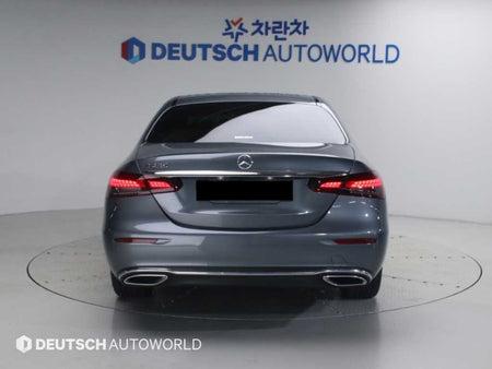 Mercedes-Benz E-Class — photo 04