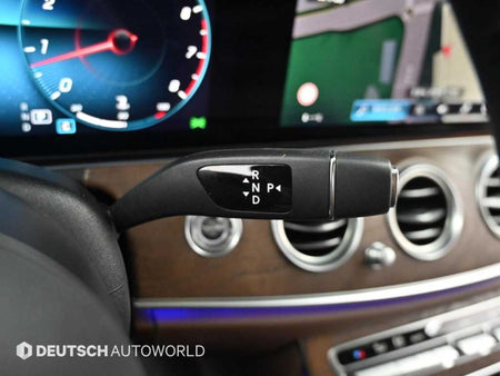 Mercedes-Benz E-Class — photo 09