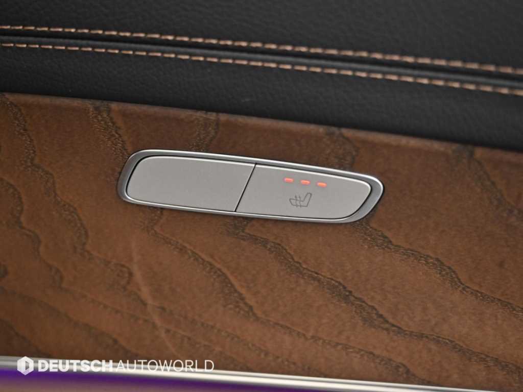 Mercedes-Benz E-Class — photo 16