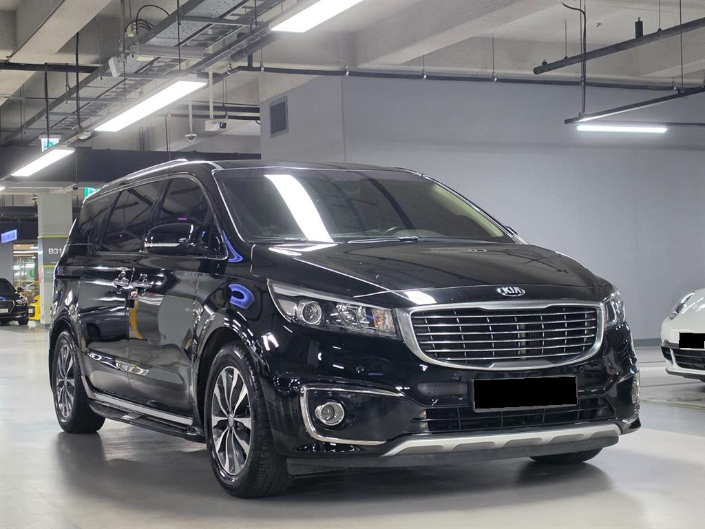 Kia Carnival — photo 01