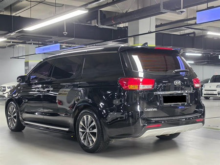 Kia Carnival — photo 04