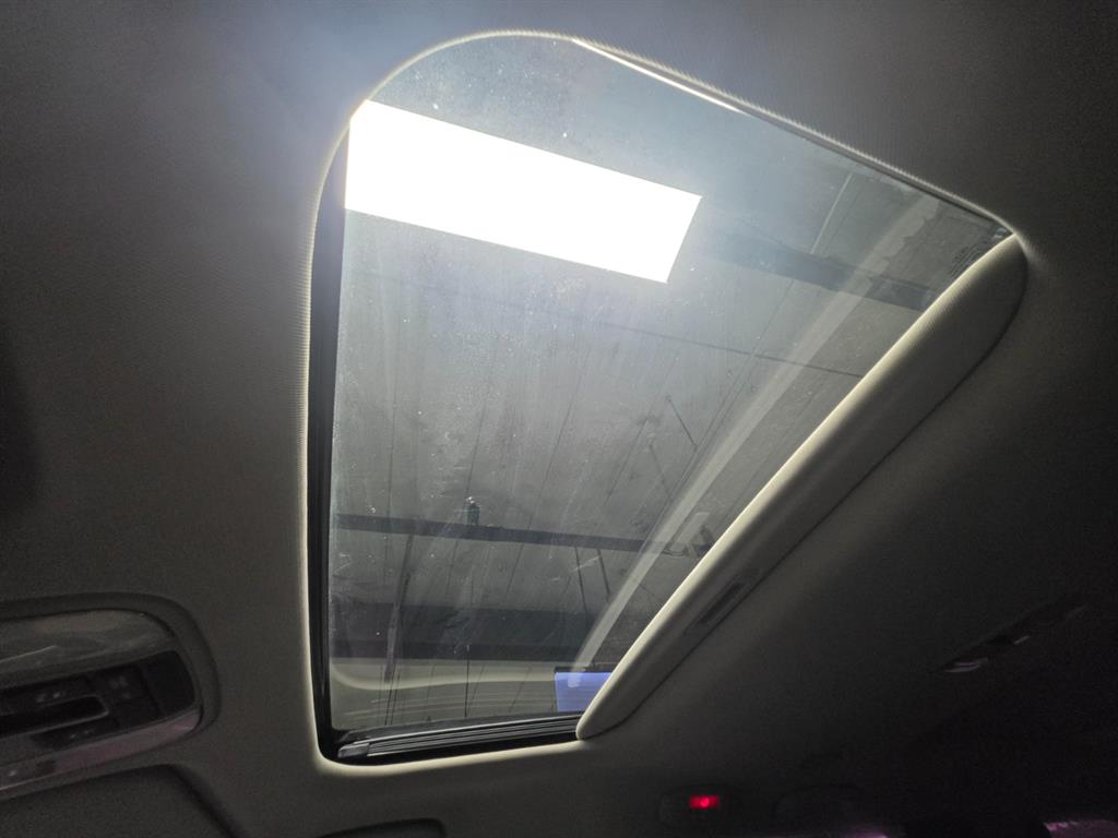Kia Carnival — photo 17