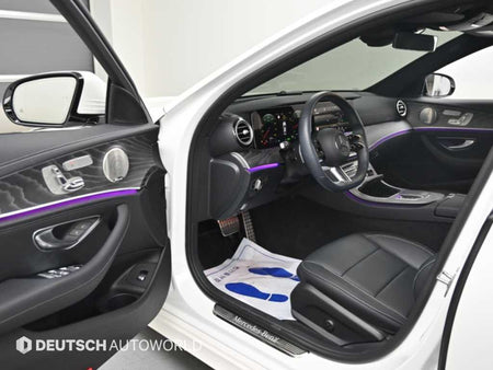 Mercedes-Benz E-Class — photo 11