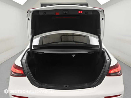 Mercedes-Benz E-Class — photo 19