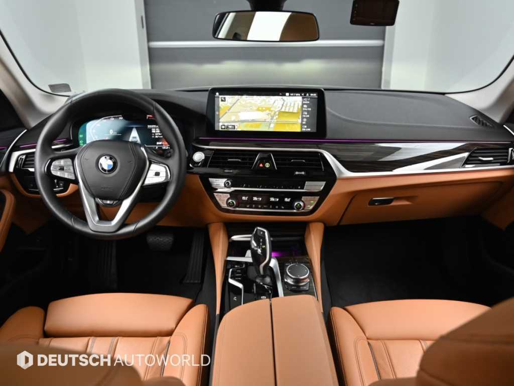 BMW 5-Series — photo 07