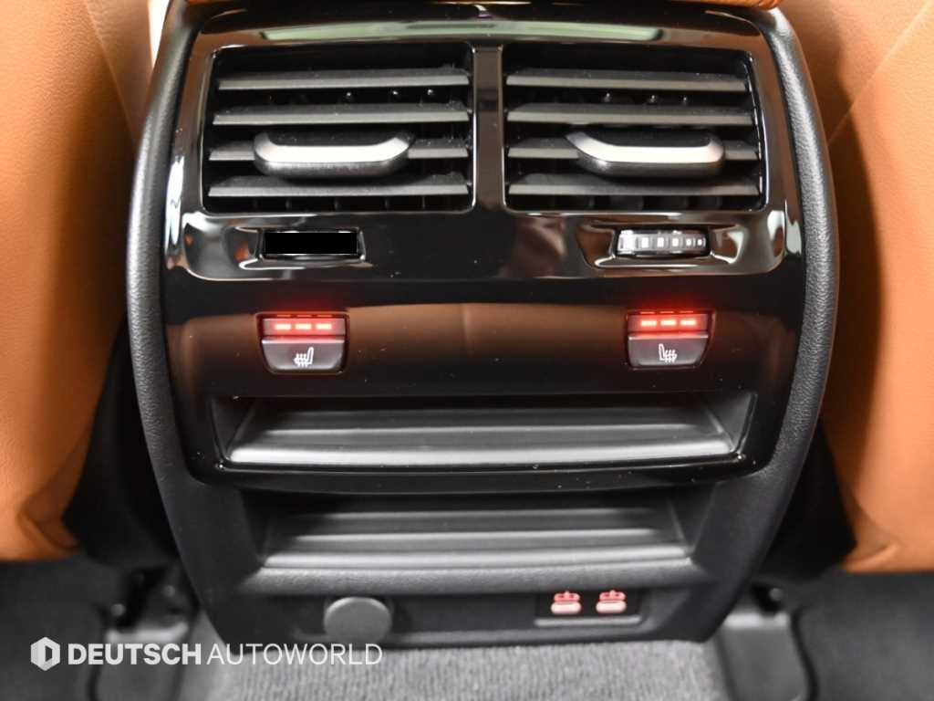 BMW 5-Series — photo 16