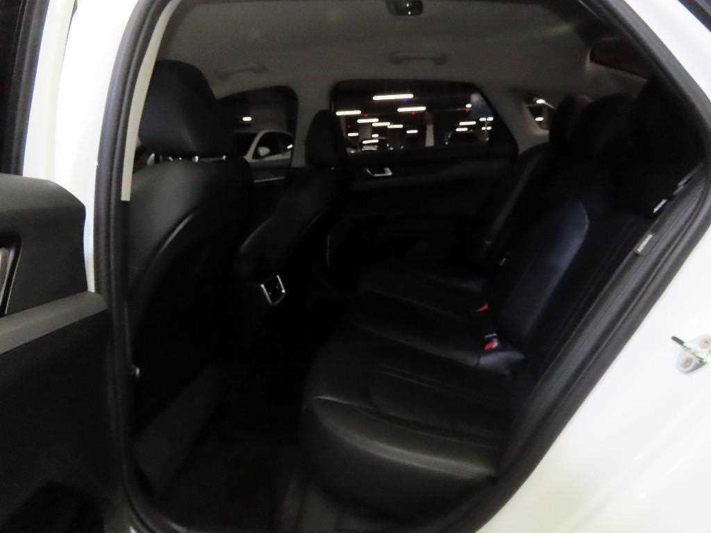 Kia K5 — photo 07