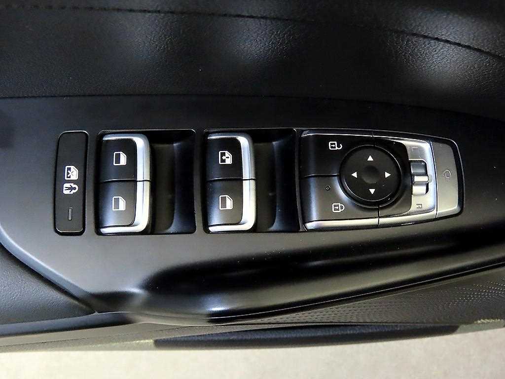 Kia K5 — photo 13