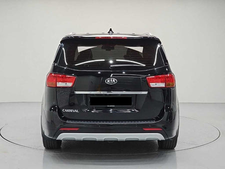 Kia Carnival — photo 03