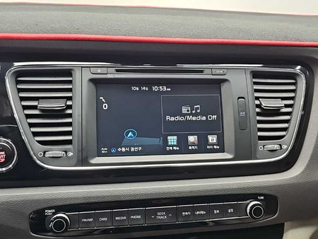 Kia Carnival — photo 16