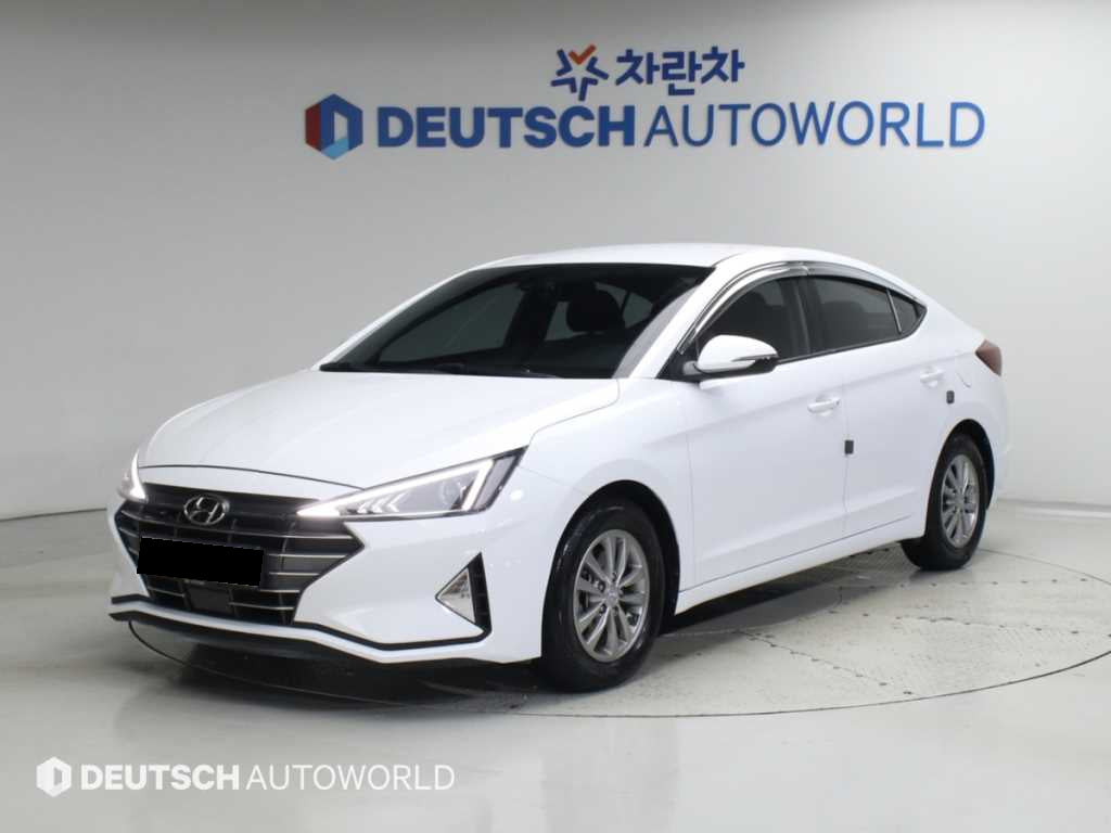 Hyundai Avante — photo 01