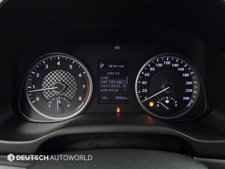 Hyundai Avante — photo 08