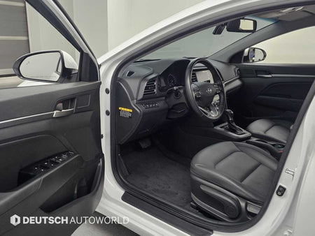 Hyundai Avante — photo 11