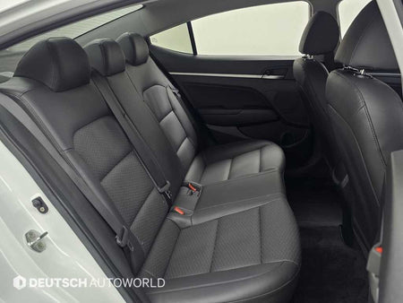 Hyundai Avante — photo 12