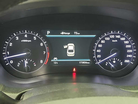 Genesis G80 — photo 06