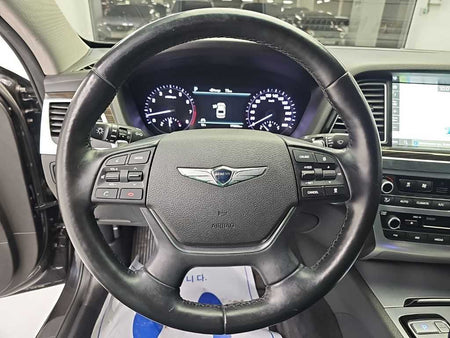 Genesis G80 — photo 09