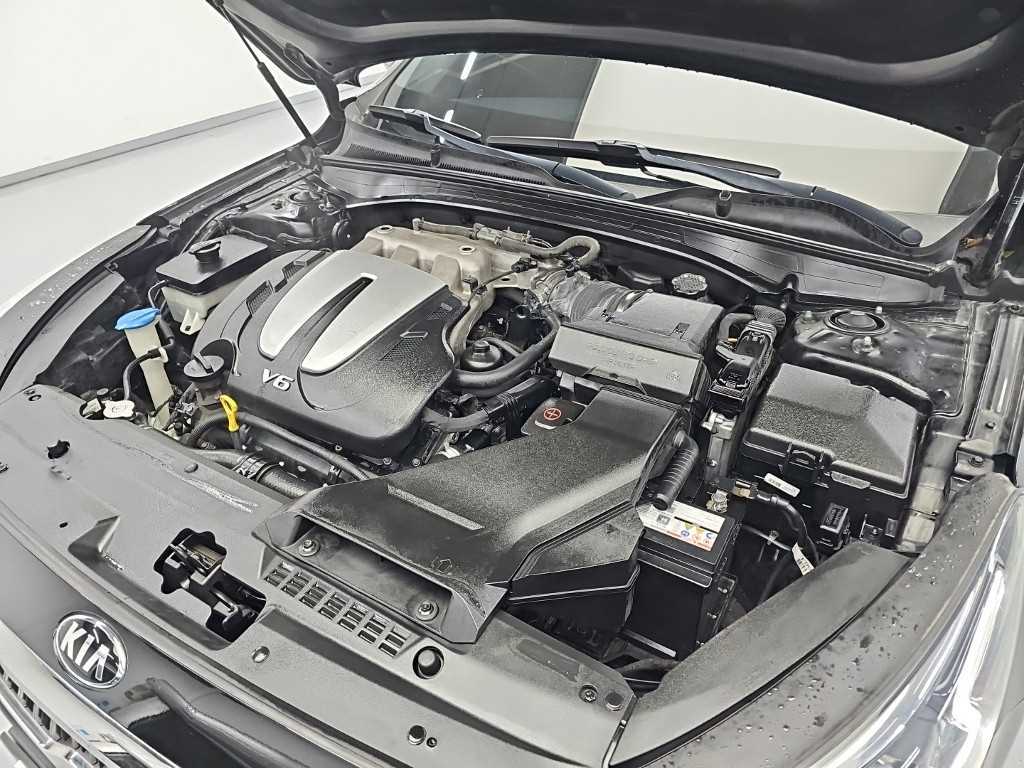 Kia K7 — photo 06