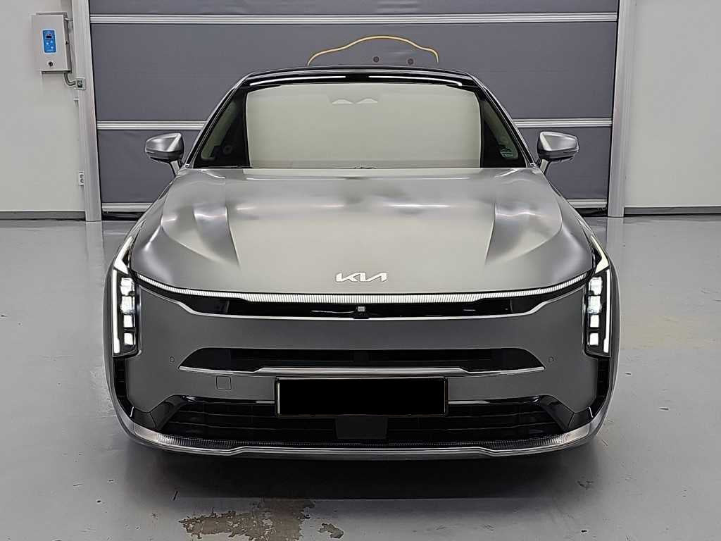 Kia K8 — photo 01