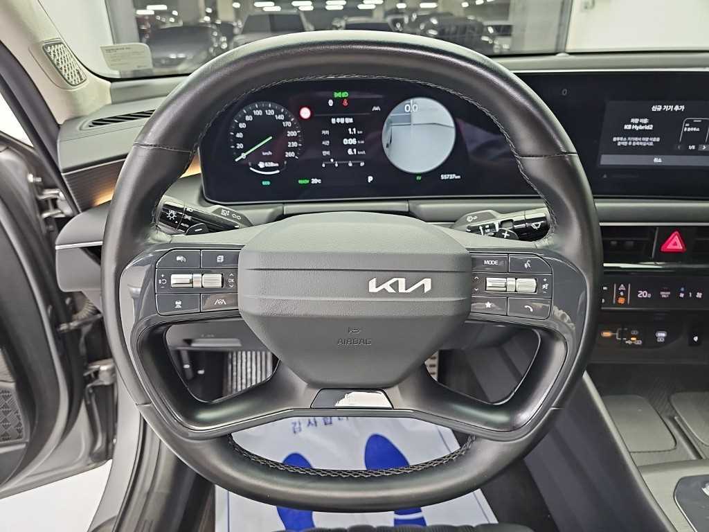 Kia K8 — photo 09