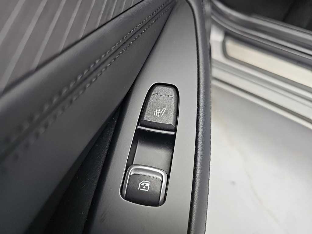 Kia K8 — photo 13