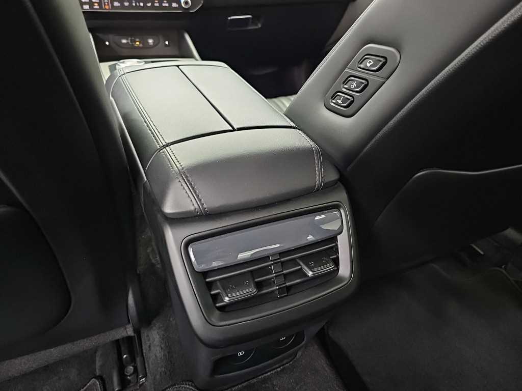 Kia K8 — photo 14