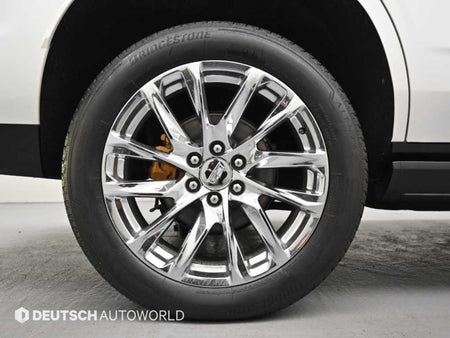Cadillac Escalade — photo 05