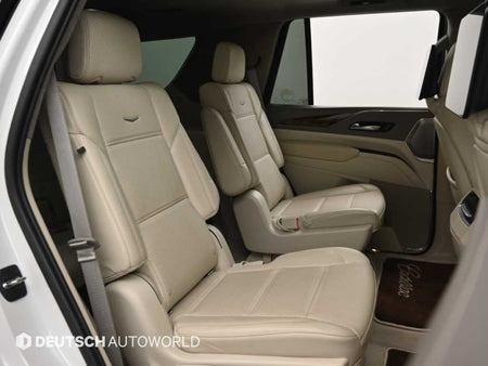 Cadillac Escalade — photo 12