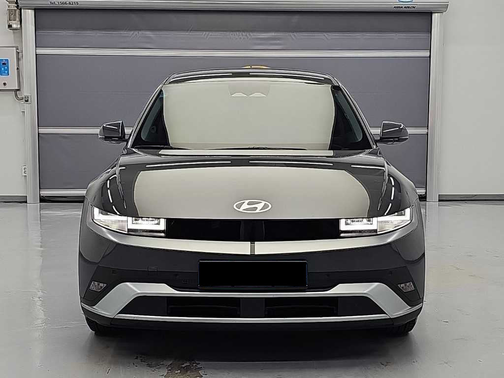 Hyundai Ioniq5 — photo 02